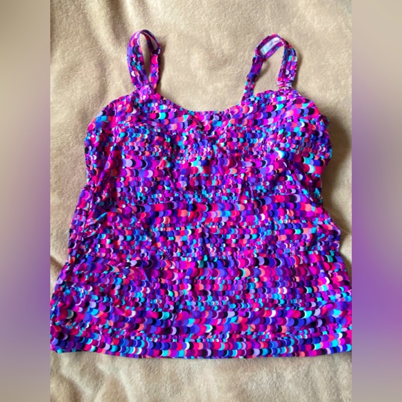 Other - Krista swim top curvy 2X size 😍